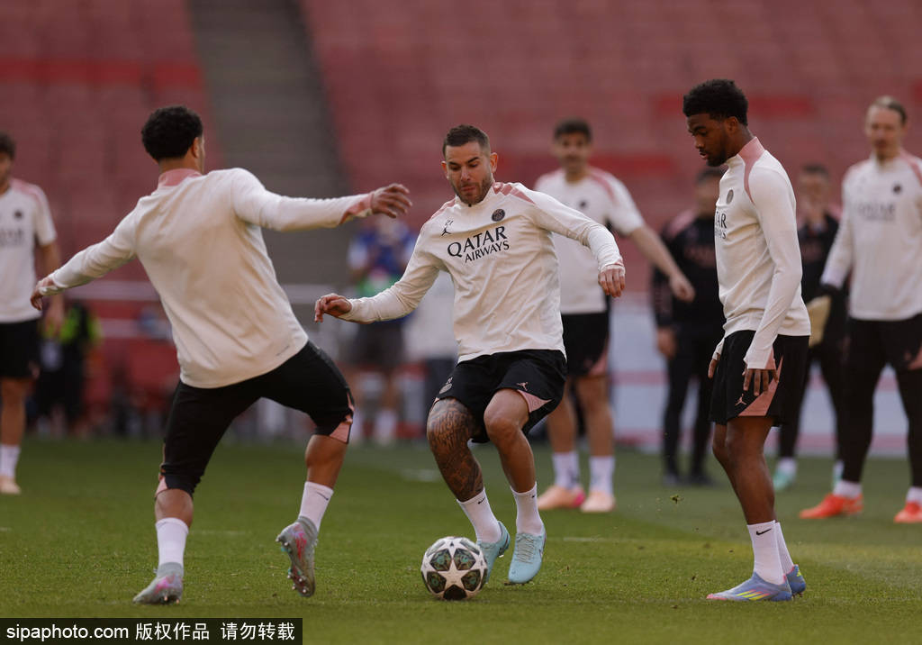 40欧看大屏幕！巴黎圣日耳曼欧冠决赛“神操作”，是宠粉还是割韭菜？